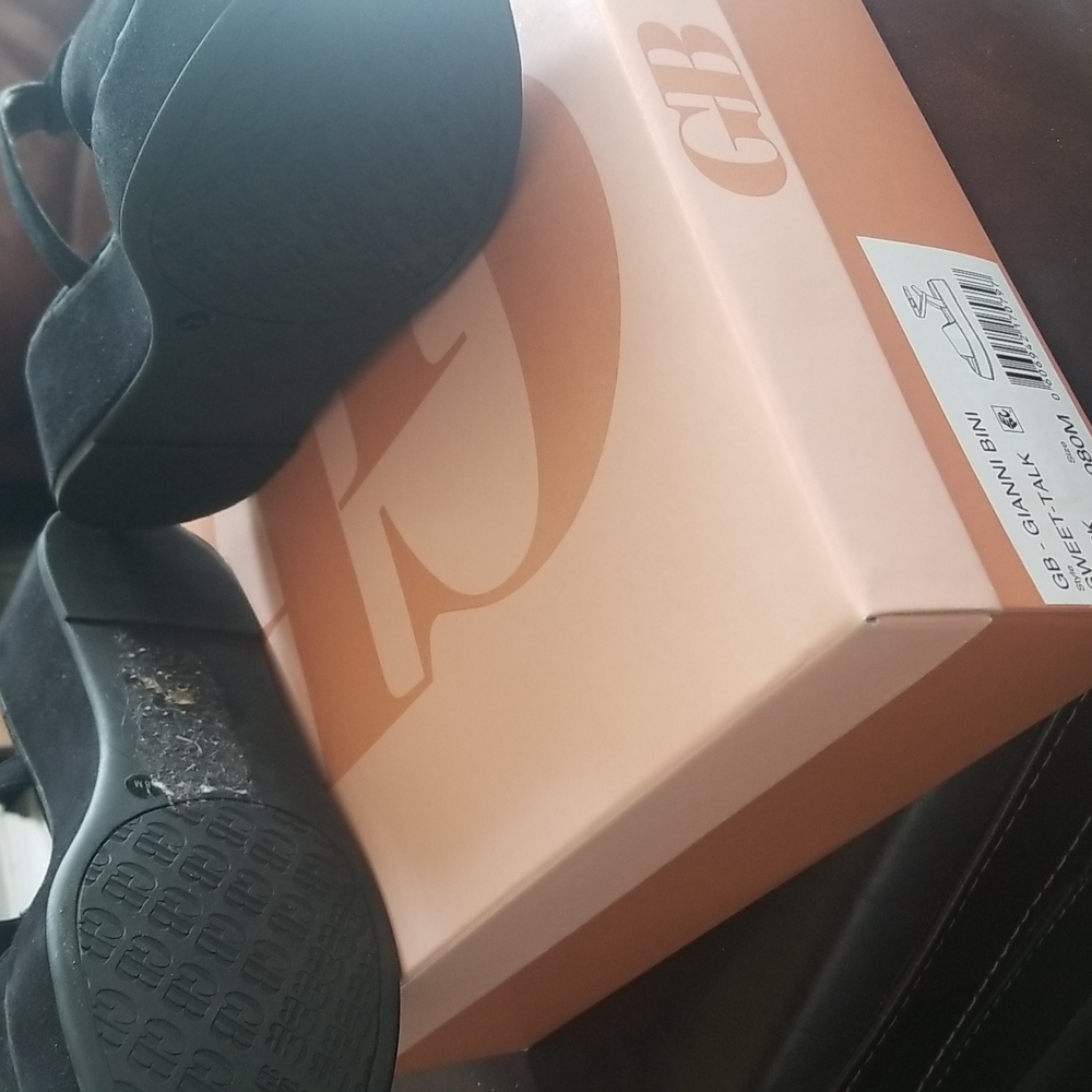 Shoes - Picture 5 of 5